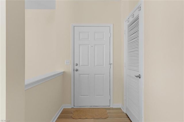900 Southmoor Dr Unit 205, Virginia Beach, VA 23455