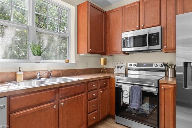 900 Southmoor Dr Unit 205, Virginia Beach, VA 23455