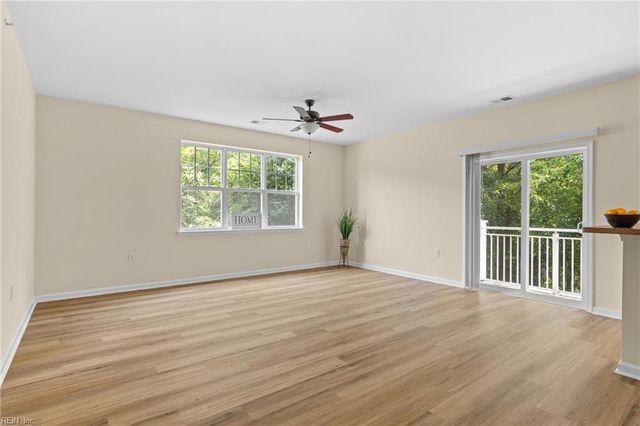 900 Southmoor Dr Unit 205, Virginia Beach, VA 23455