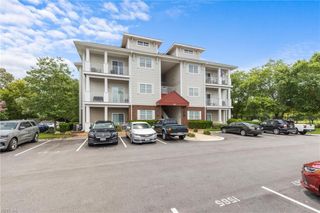 900 Southmoor Dr Unit 205, Virginia Beach, VA 23455