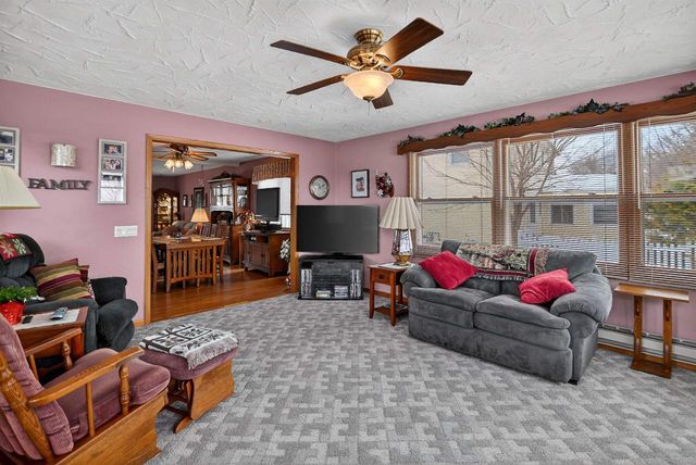 714 Willow Run Street, Cottage Grove, WI 53527