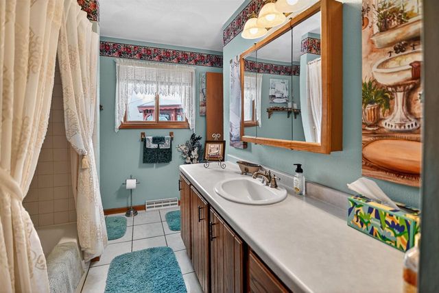 714 Willow Run Street, Cottage Grove, WI 53527