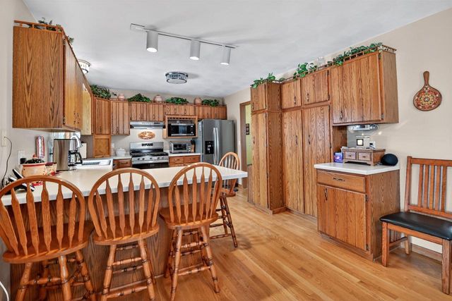 714 Willow Run Street, Cottage Grove, WI 53527