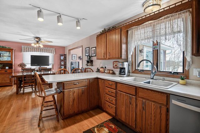 714 Willow Run Street, Cottage Grove, WI 53527