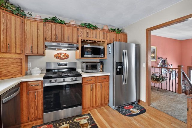 714 Willow Run Street, Cottage Grove, WI 53527