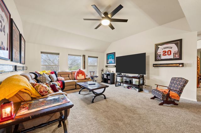 4008 Falcon Ridge Drive, Haltom City, TX 76137