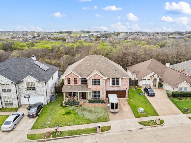 4008 Falcon Ridge Drive, Haltom City, TX 76137