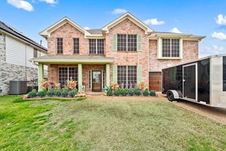 4008 Falcon Ridge Drive, Haltom City, TX 76137