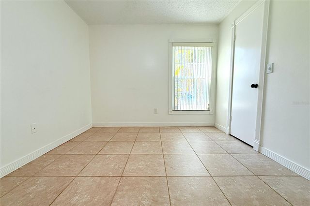 1913 FIRETHORN COURT, Brandon, FL 33511