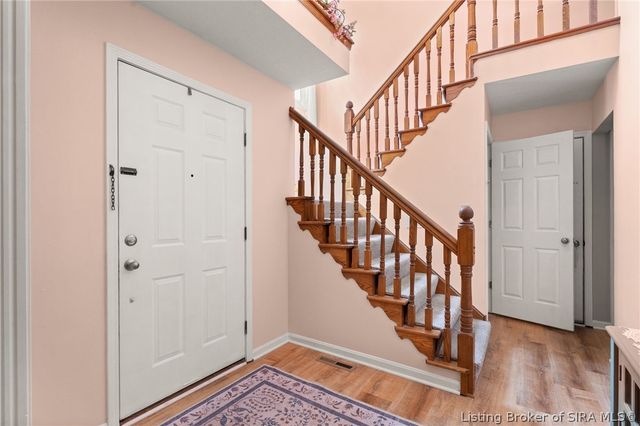 2206 Glenn Abbey, Jeffersonville, IN 47130