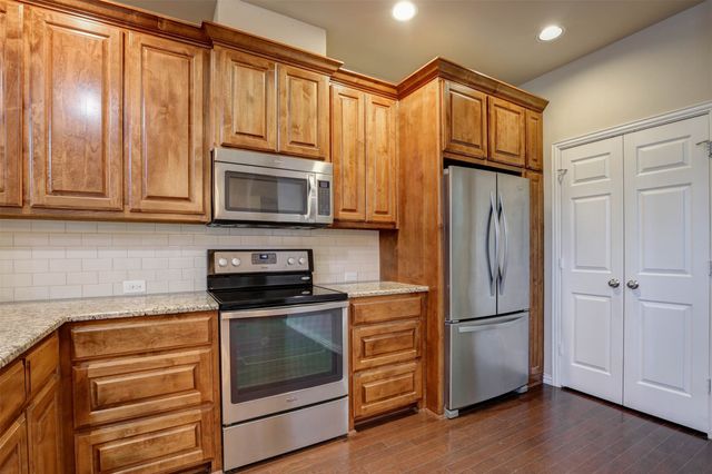 5633 Hummingbird Lane, Fairview, TX 75069