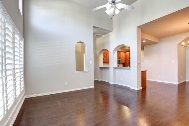 5633 Hummingbird Lane, Fairview, TX 75069