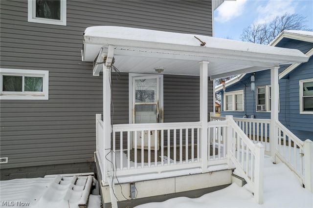 241 24th Street NW, Barberton, OH 44203