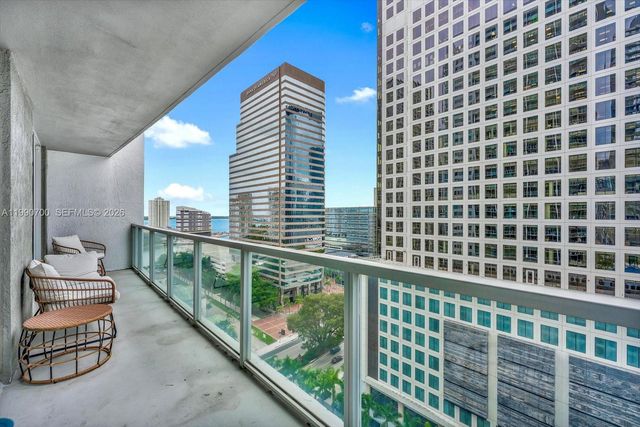 500 Brickell Ave 1810, Miami, FL 33131