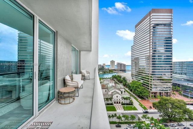 500 Brickell Ave 1810, Miami, FL 33131