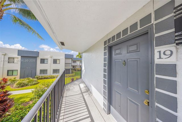 15011 Ashland Cir 19, Delray Beach, FL 33484