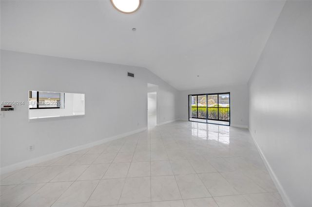 15011 Ashland Cir 19, Delray Beach, FL 33484