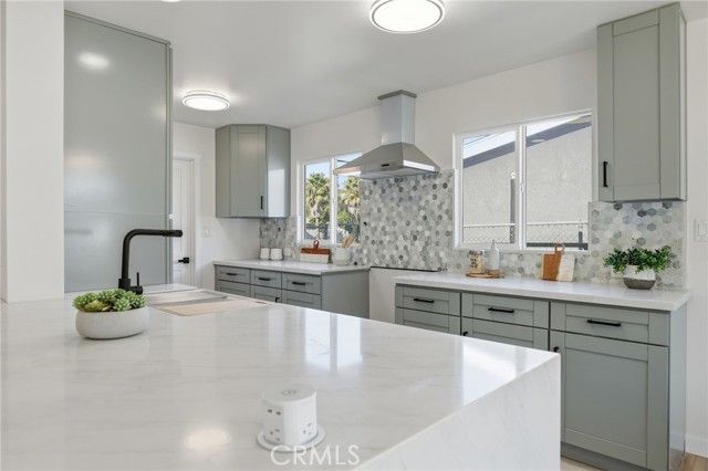 5875 Lake Murray, La Mesa, CA 91942