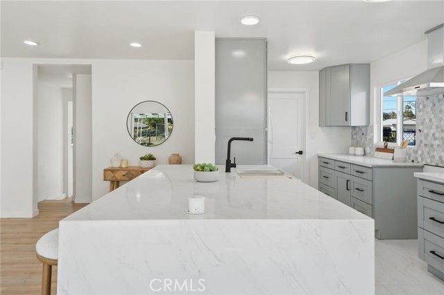 5875 Lake Murray, La Mesa, CA 91942