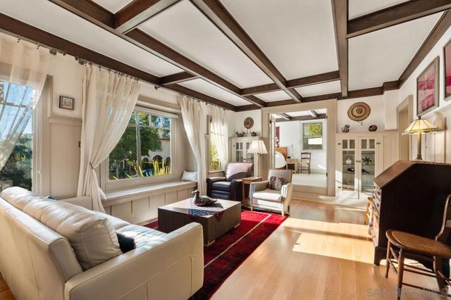 4321 Valle Vista, San Diego, CA 92103