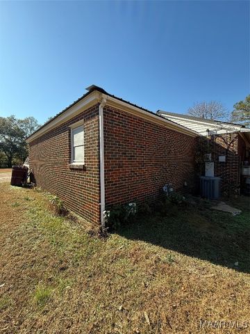 174 Persimmon Tree Road, Valley Grande, AL 36701