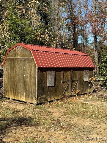 174 Persimmon Tree Road, Valley Grande, AL 36701