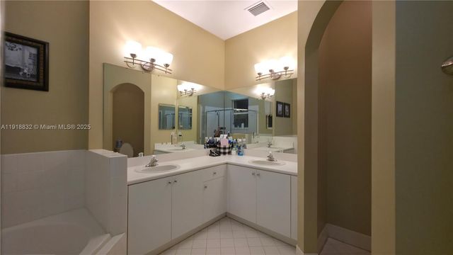 12847 SW 133rd St, Miami, FL 33186