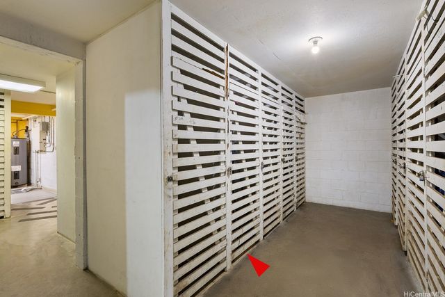 1427 Alexander Street 207, Honolulu, HI 96822