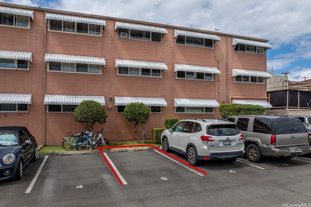 1427 Alexander Street 207, Honolulu, HI 96822