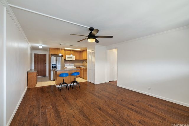 1427 Alexander Street 207, Honolulu, HI 96822