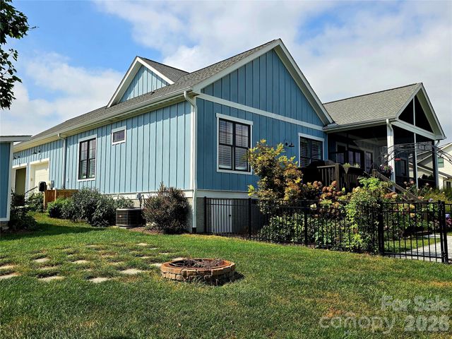 173 Pisgah Ridge Trail, Mills River, NC 28759