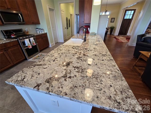 173 Pisgah Ridge Trail, Mills River, NC 28759