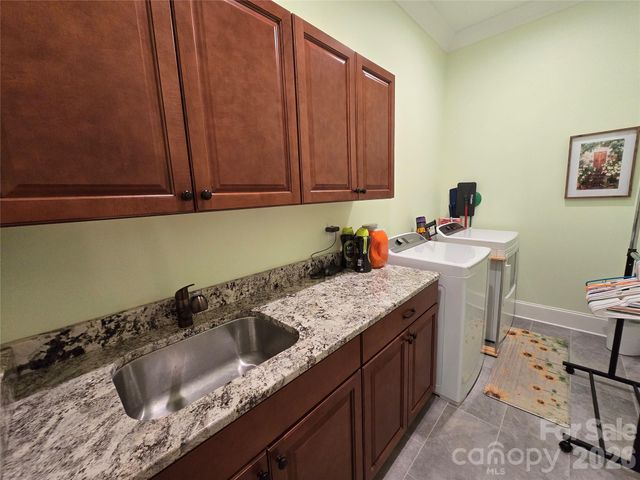 173 Pisgah Ridge Trail, Mills River, NC 28759