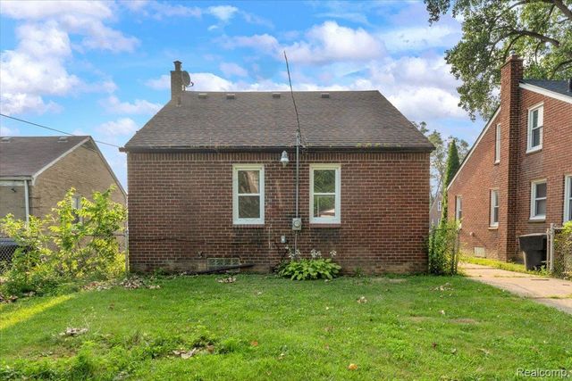 18505 Prest Street, Detroit, MI 48235