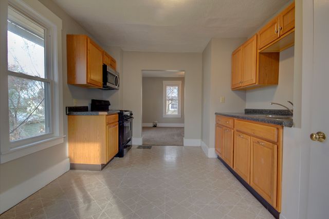 1930 N Myrtle Street, Davenport, IA 52804