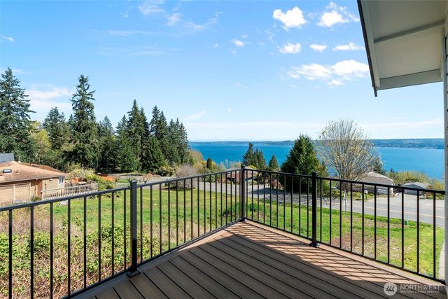 800 Thorndyke Road, Port Ludlow, WA 98635
