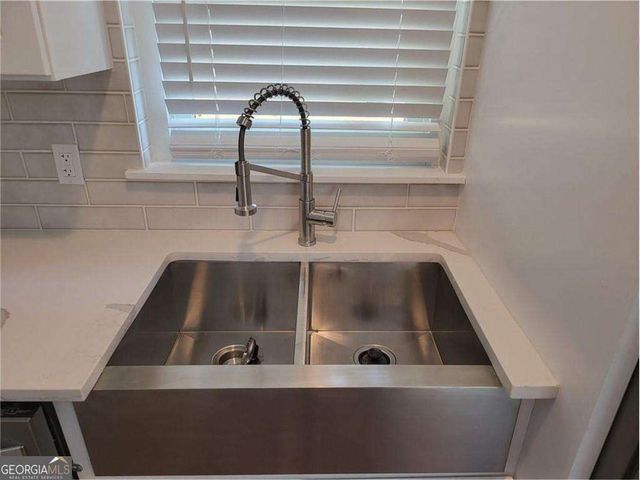 1040 Garibaldi Street SW, Atlanta, GA 30310