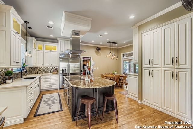 12735 Cranes Mill, San Antonio, TX 78230