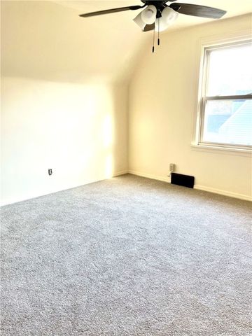 216 Bettis Rd, Dravosburg, PA 15034