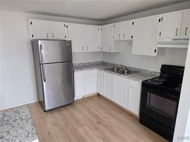 5490 North Trastevere Road Road 2, Clay, NY 13041