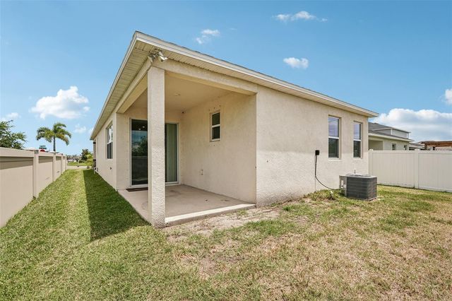 2896 89TH STREET CIRCLE E, Palmetto, FL 34221