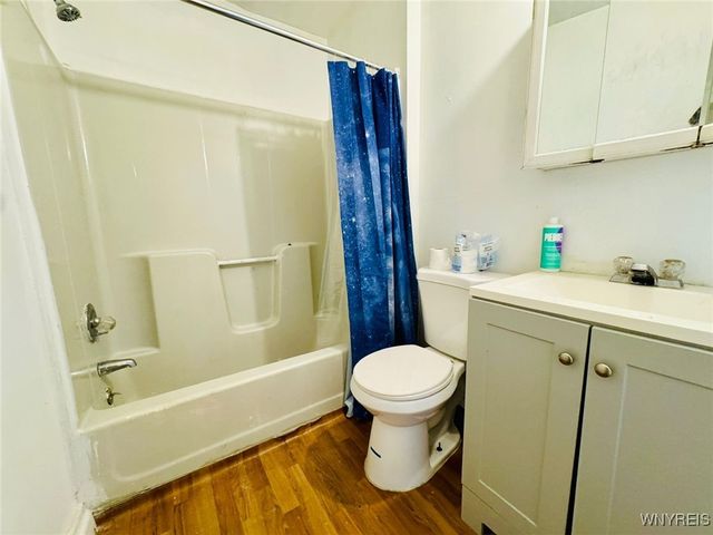 445 18th Street, Niagara Falls, NY 14303