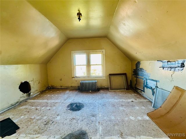 445 18th Street, Niagara Falls, NY 14303