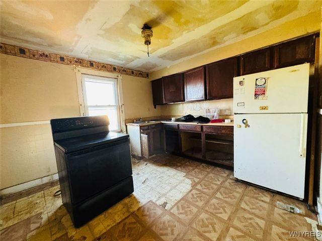 445 18th Street, Niagara Falls, NY 14303