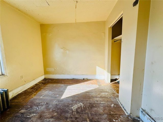 445 18th Street, Niagara Falls, NY 14303