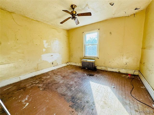 445 18th Street, Niagara Falls, NY 14303