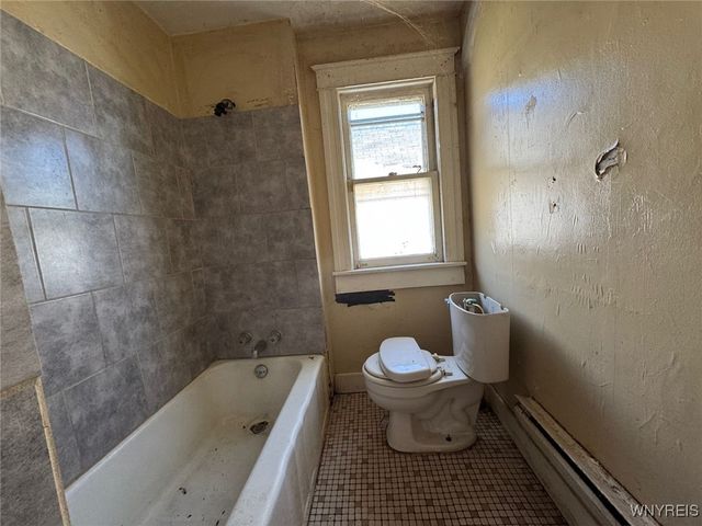 445 18th Street, Niagara Falls, NY 14303