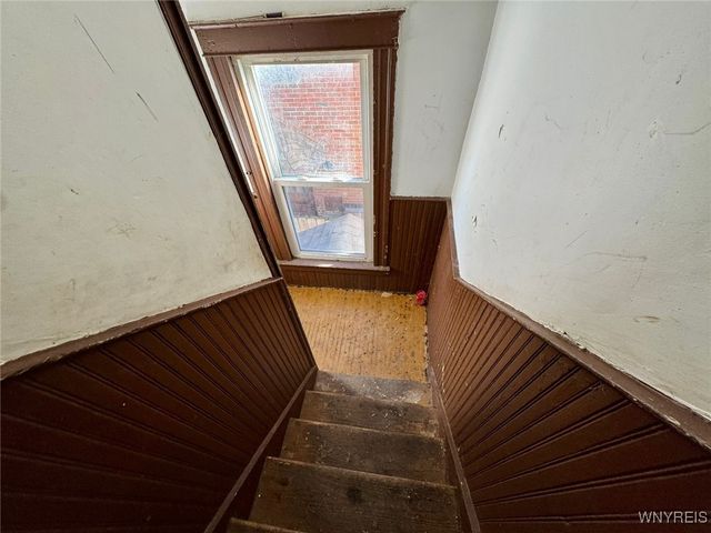 445 18th Street, Niagara Falls, NY 14303