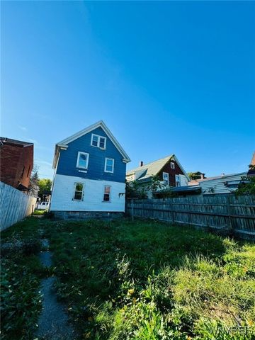 445 18th Street, Niagara Falls, NY 14303