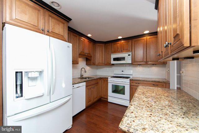 1944 BIRCHWOOD PARK DR N, Cherry Hill, NJ 08003